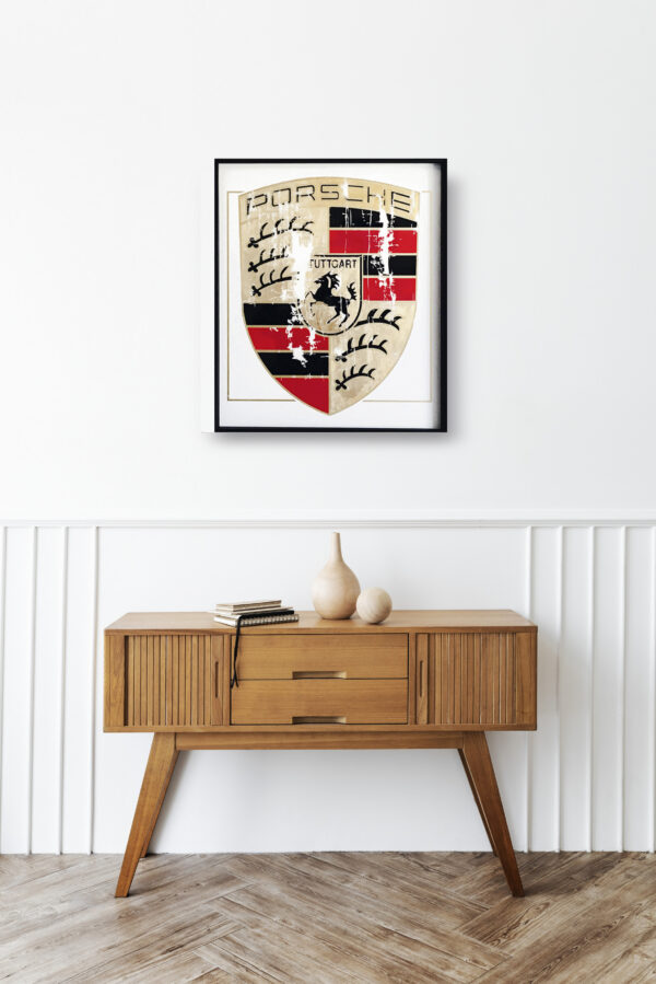 Mod/001 - The Worn Gold Porsche's Emblem